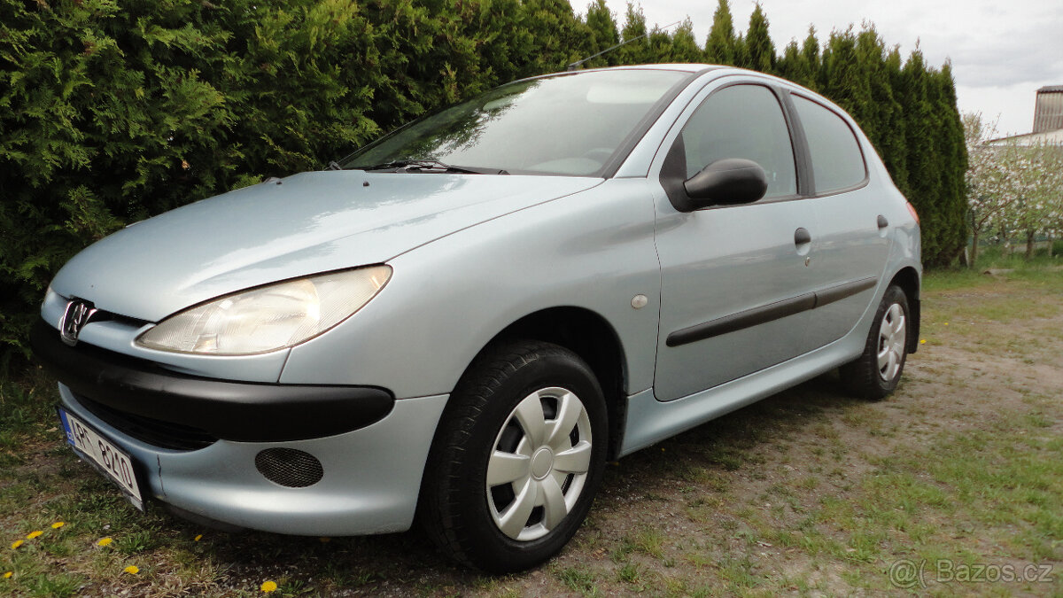 Peugeot 206 1.1i 44kw rok 2001 STK 11/2024 Euro3 původ ČR