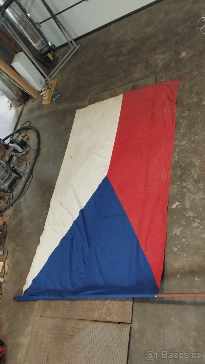 Historická Česká sovětská vlajka