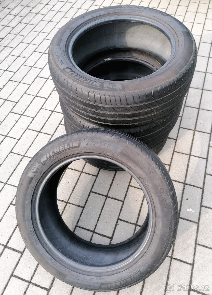205/55 R17 - letní Michelin 90%