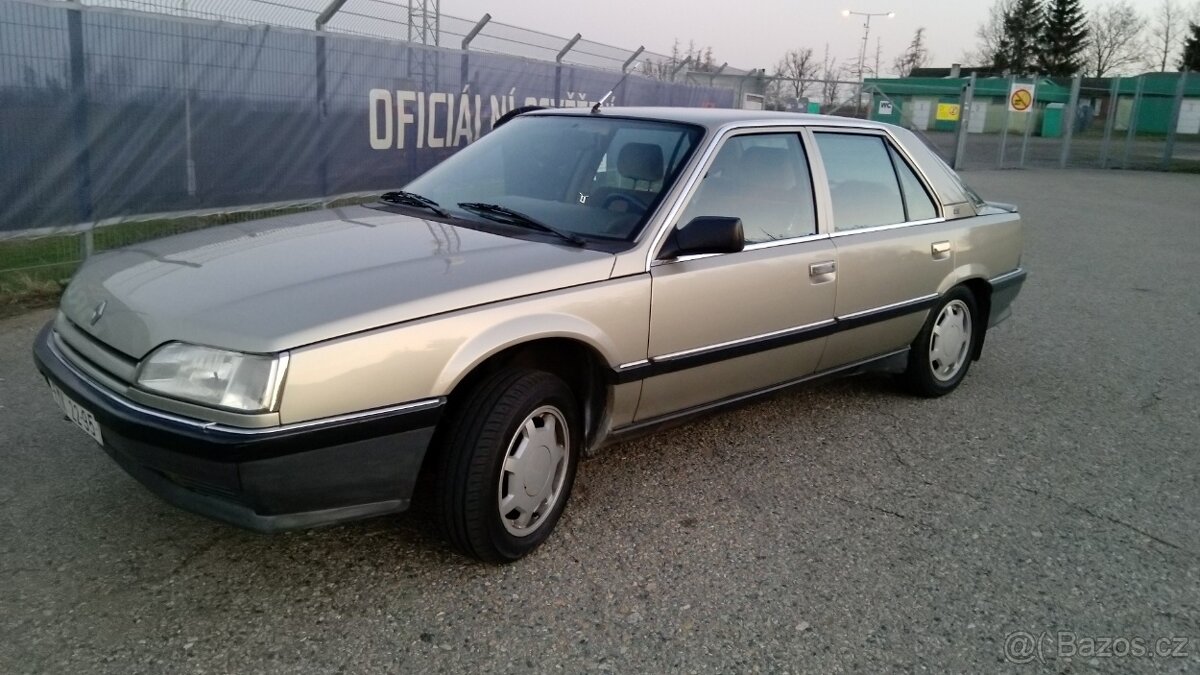 Renault 25 GTX 2.2i,