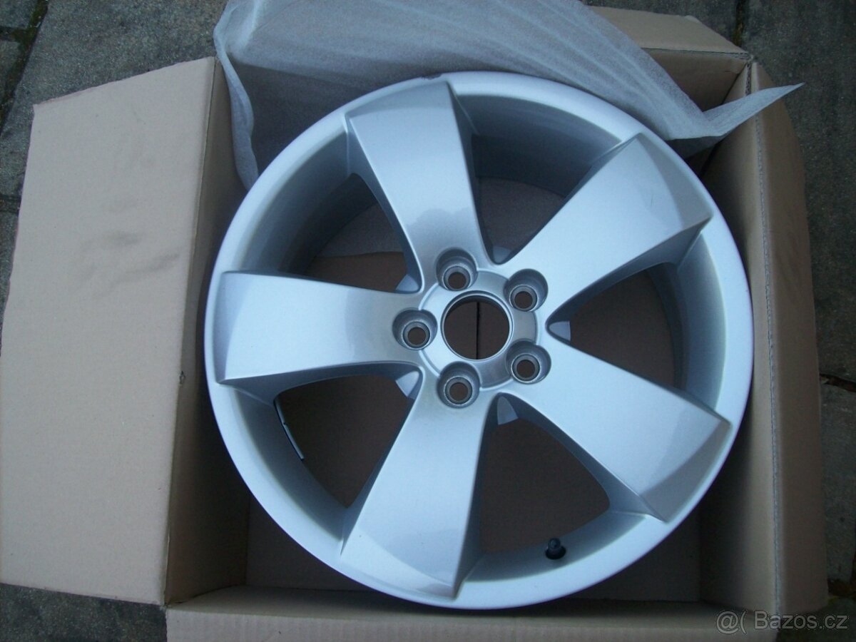 1x disk Fabia II Roomster Scout Artkros 16" nejetý