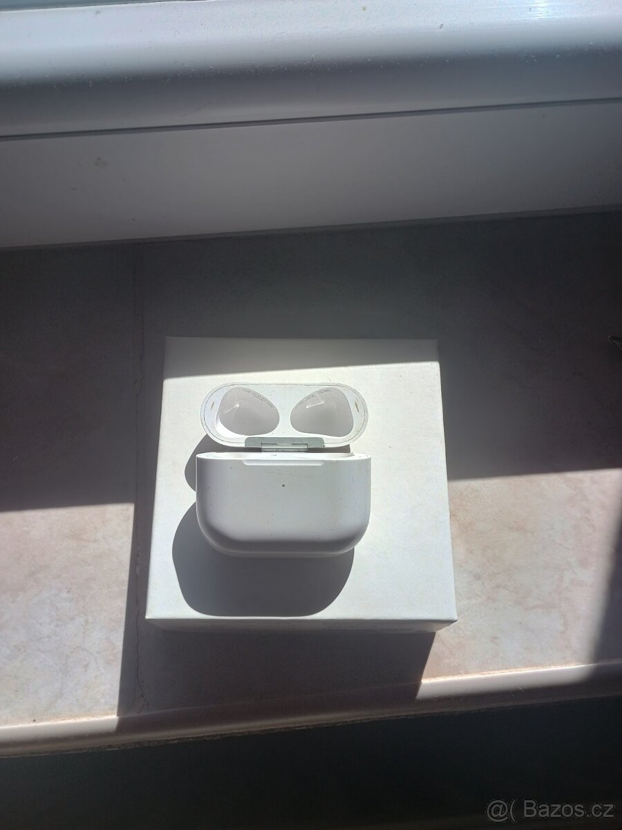 Pouzdro pro AirPods s Magsafe lightning