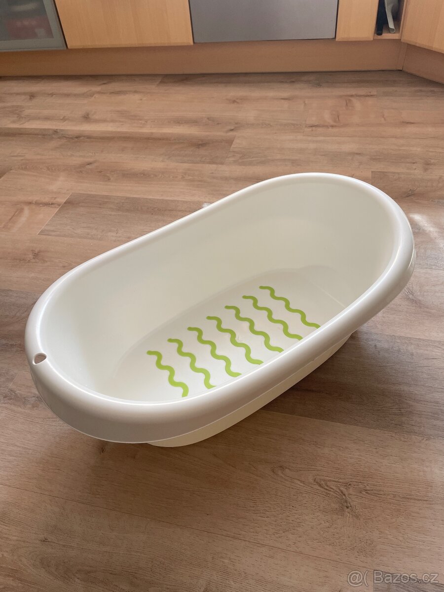 Vanička LATTSAM IKEA pro miminka
