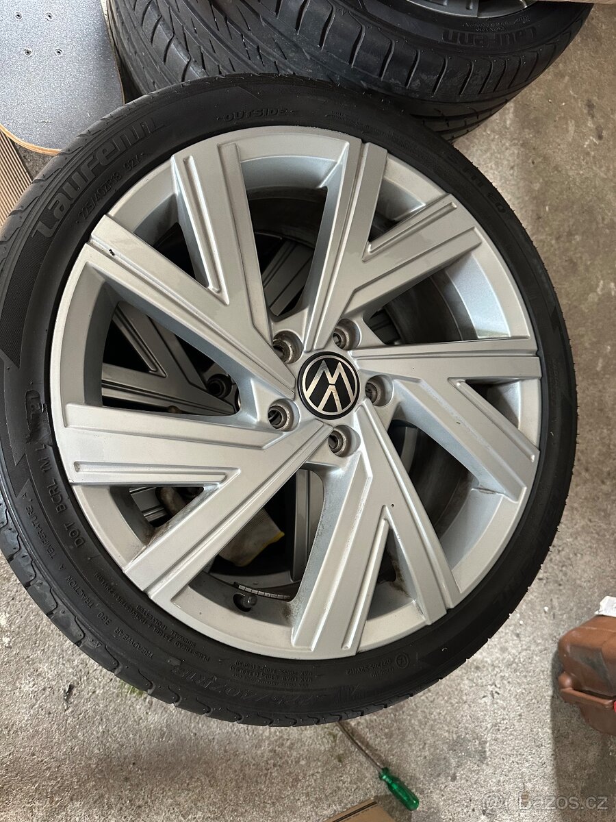 5x112 r18 Vw gti 225/40r18 letni
