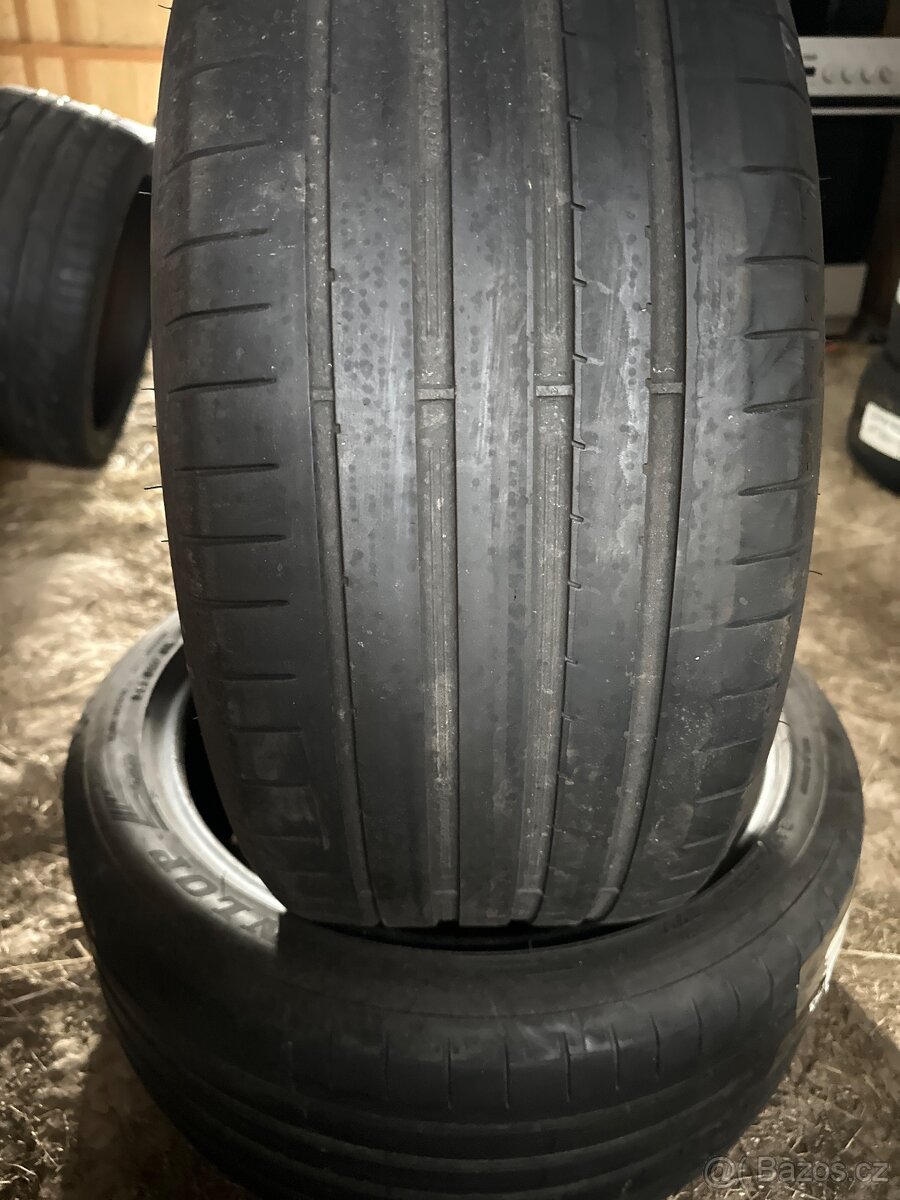 245/40 R18 DOT21-4,5mm