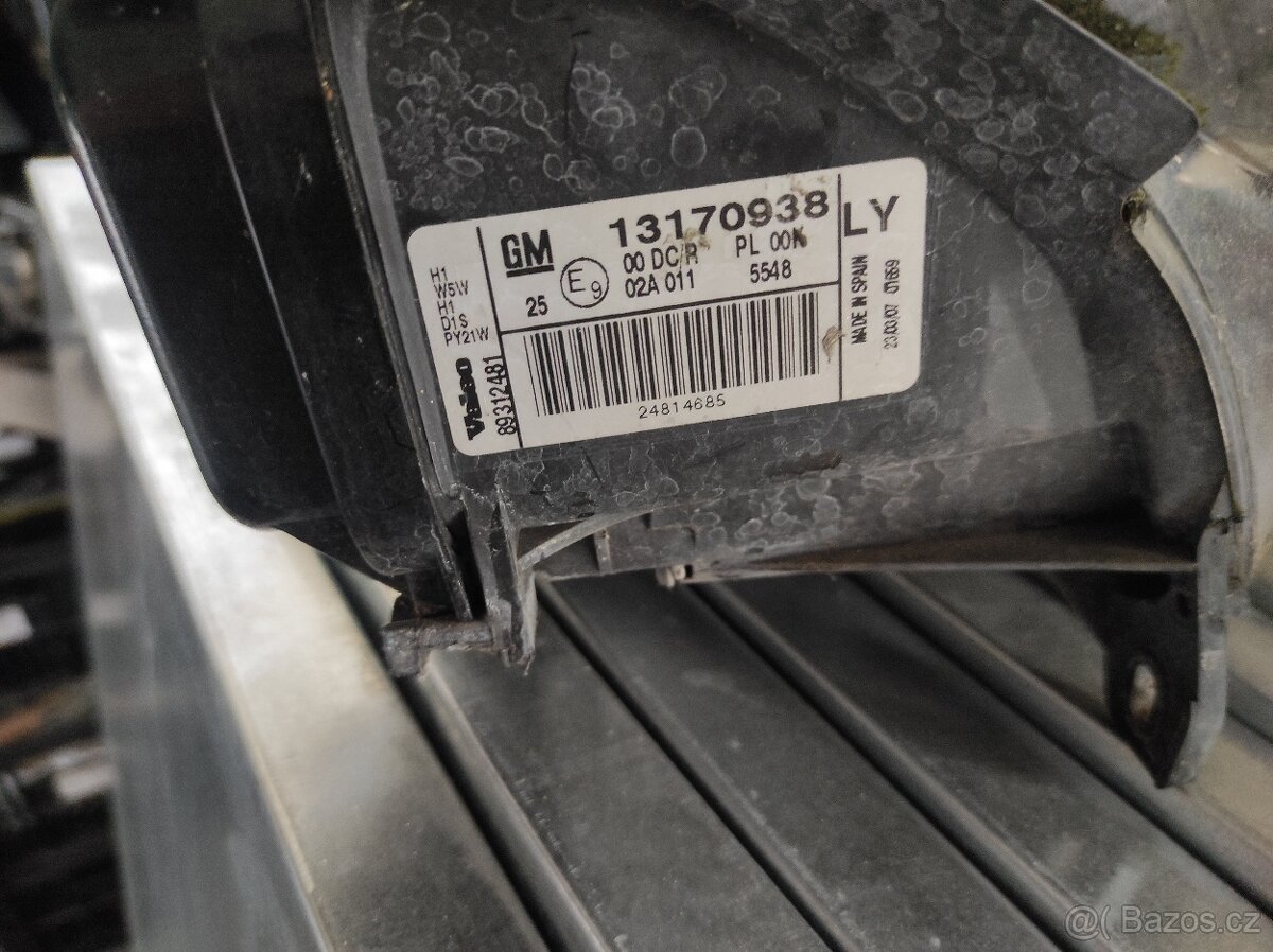 Přední světla bi-xenon Vectra C lift