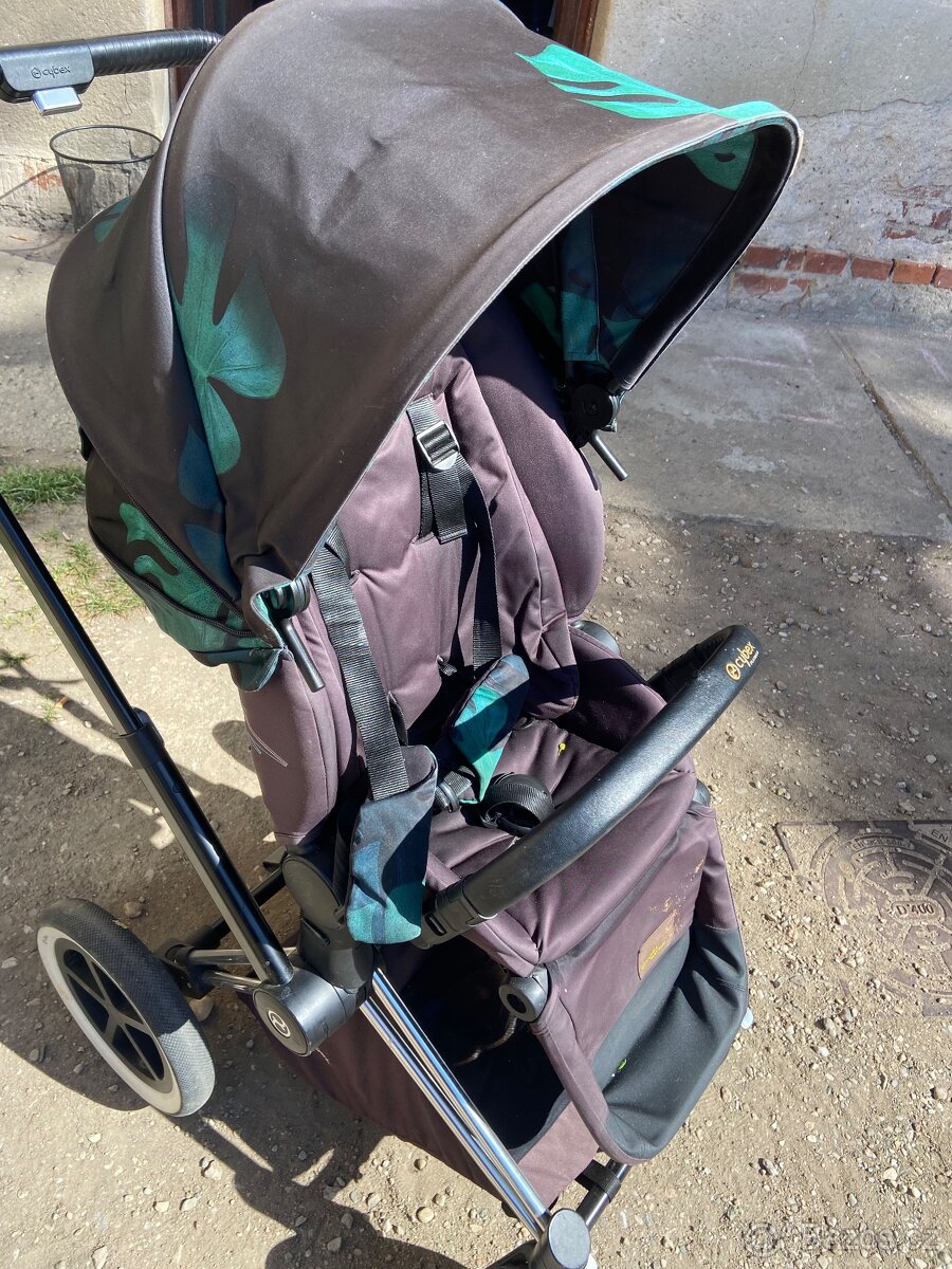 Cybex