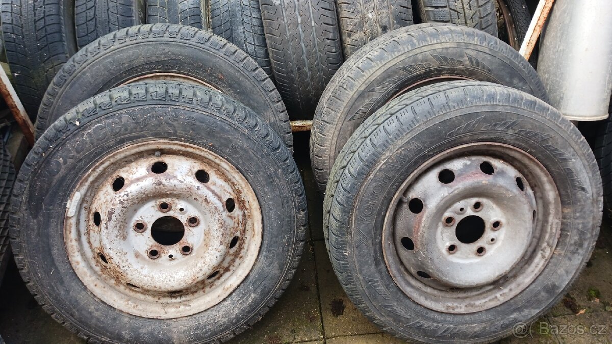 Sada zimních kol 195/70 R15C
