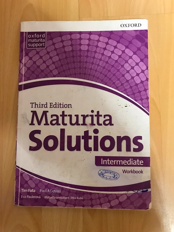 Maturita Solutions Intermediate Workbook a testy