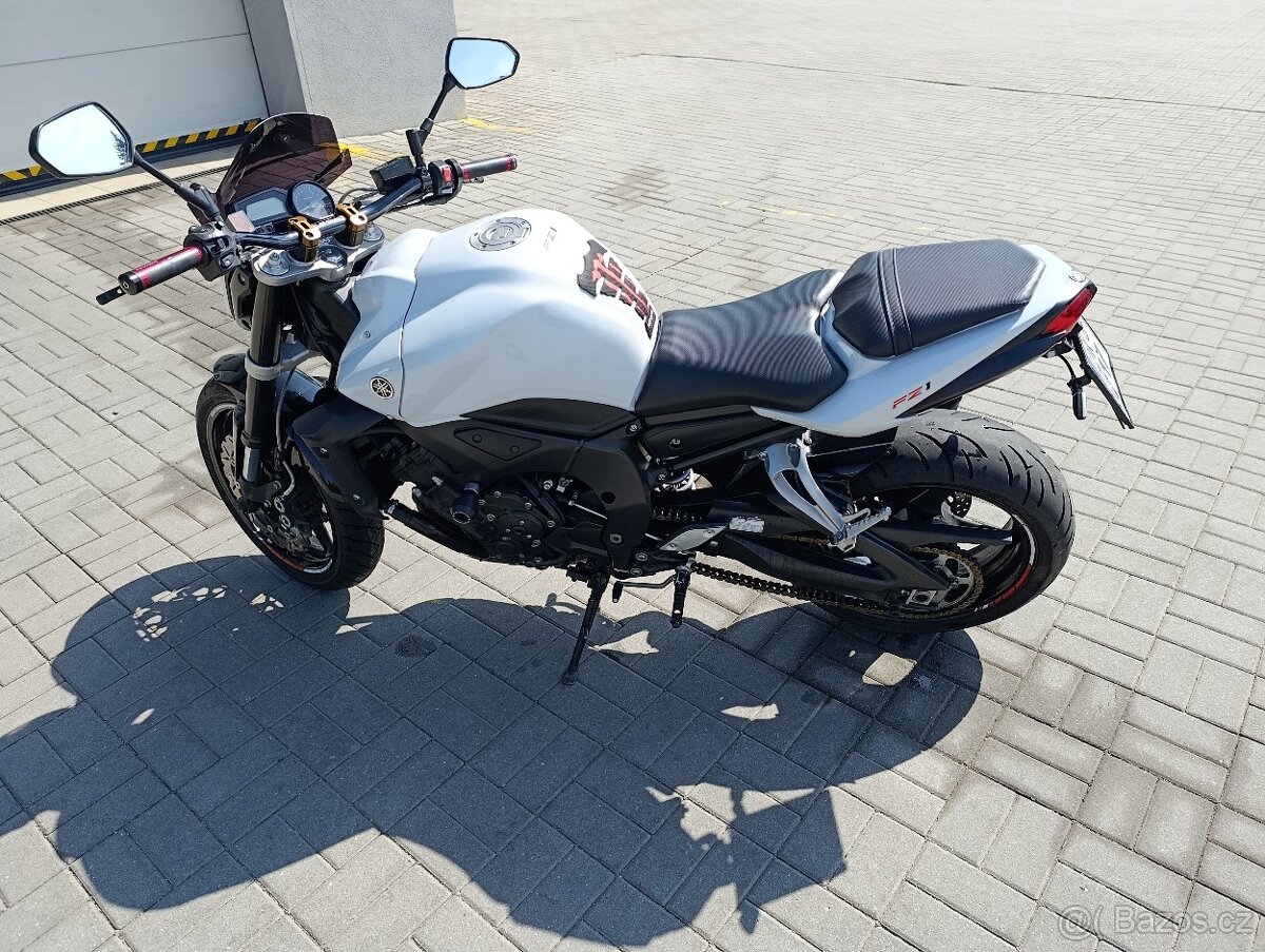 Yamaha FZ1