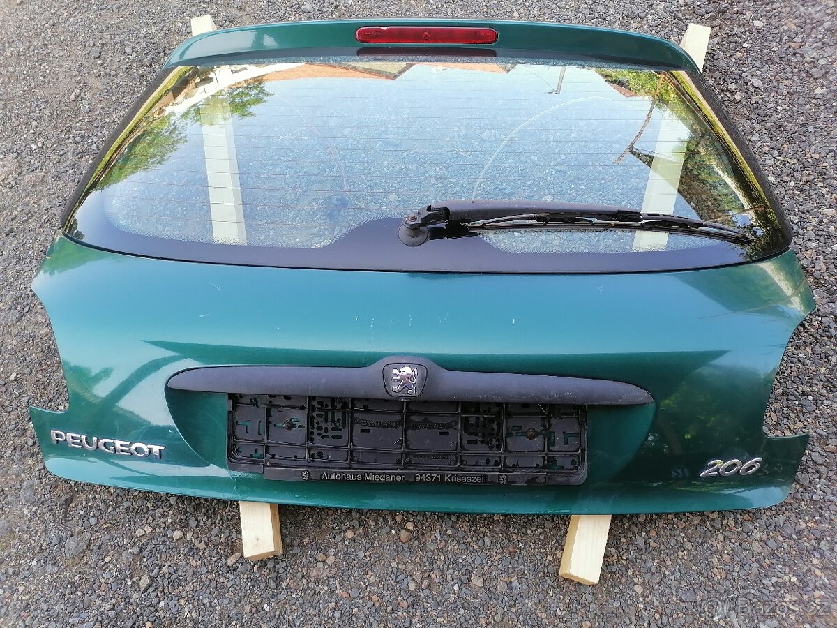 Dveře kufru Peugeot 206