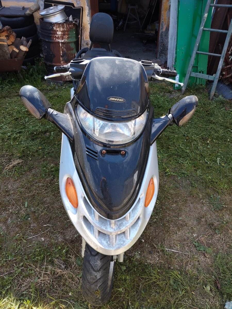 Skutr JM Star 150