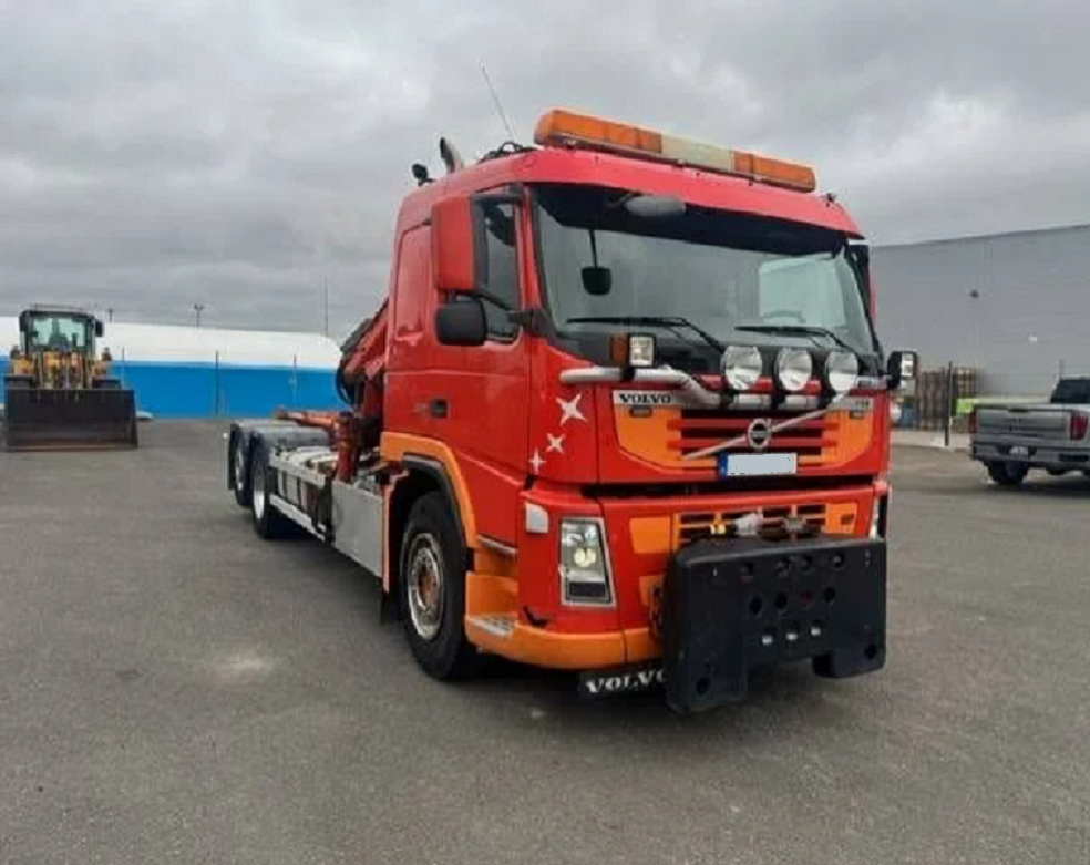 Volvo FM 380 6x2 nosič kontejneru s hydraulickou rukou