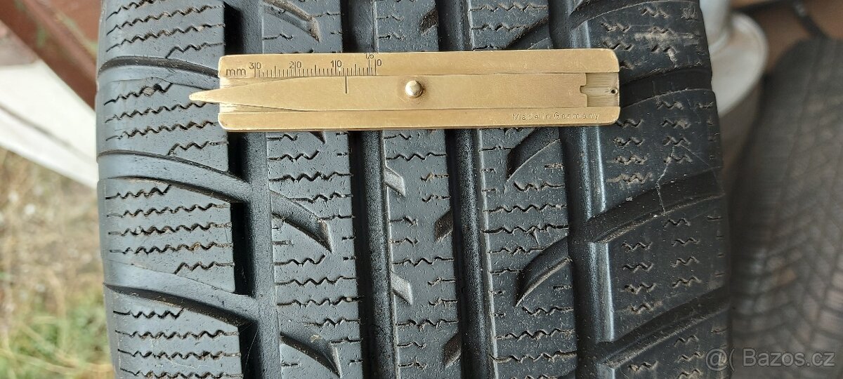 Zimní pneu 195/65R15 Tomket (80)