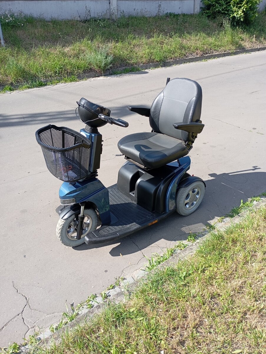 Elektrický vozík pro seniory – Sterling elite 2 XS