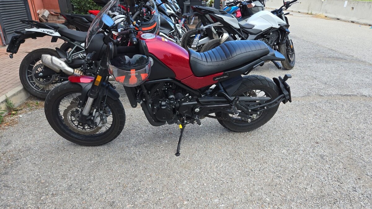Benelli Leoncino 500 Trail (2021) 11 tis.km, stav nového