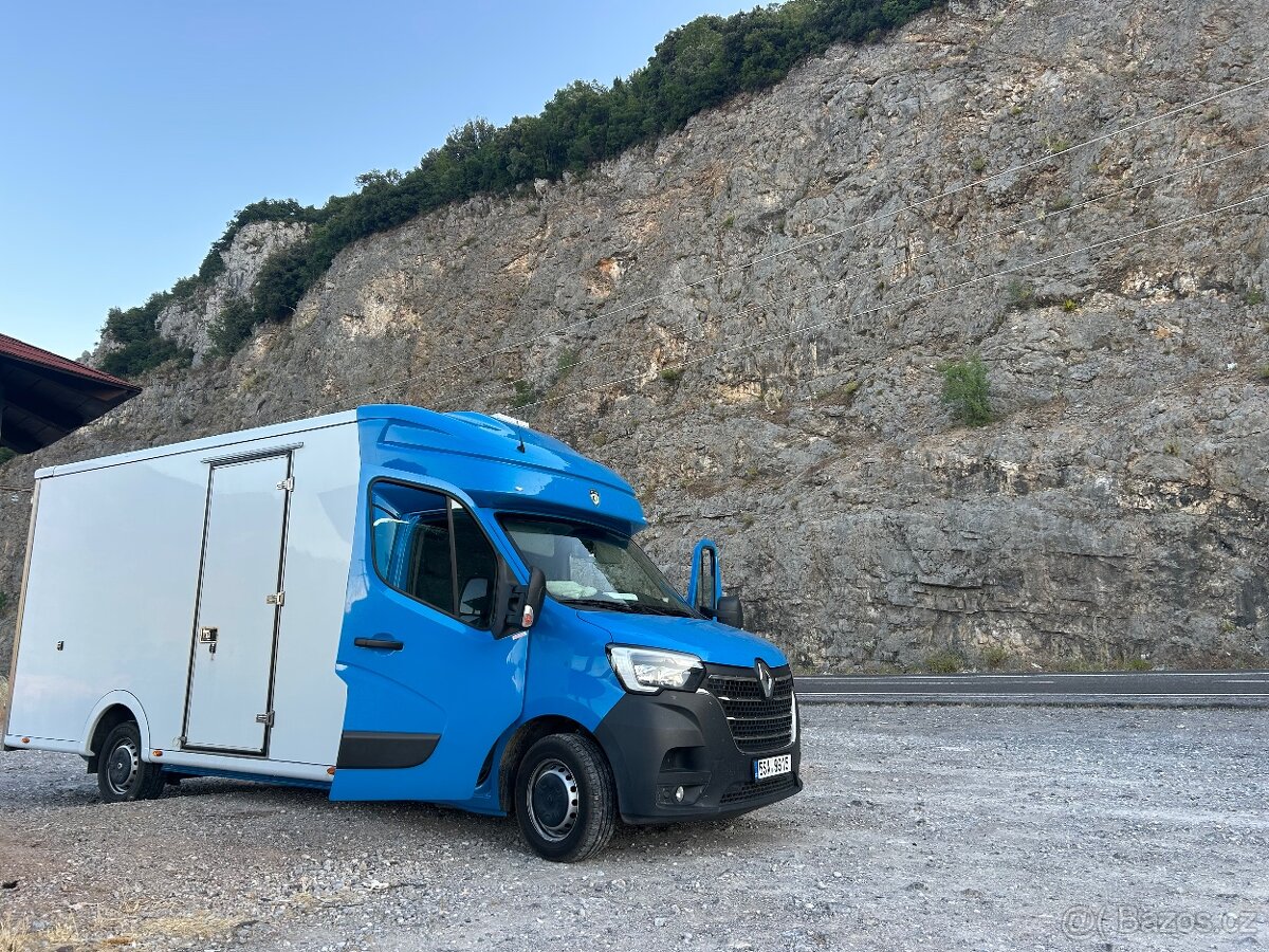 Přenechám leasing Renault Master