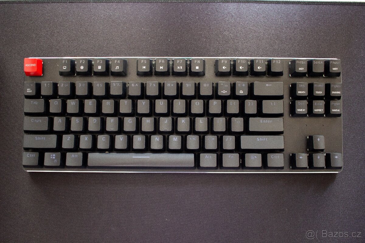 Mechanická klávesnice Glorious GMMK TKL