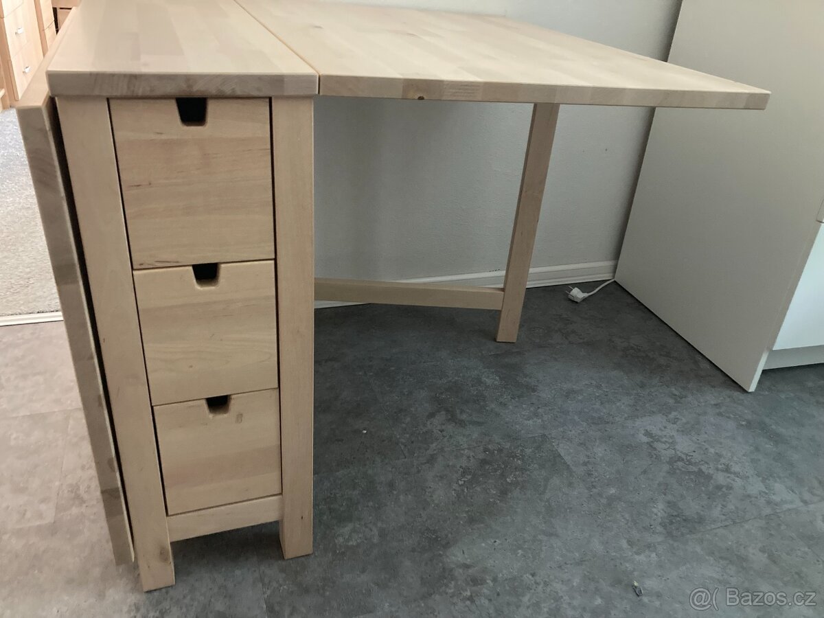 Stůl IKEA NORDEN