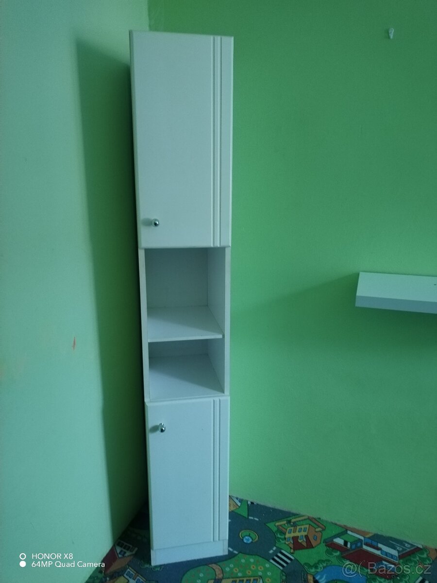 2x koupelnové skříňky