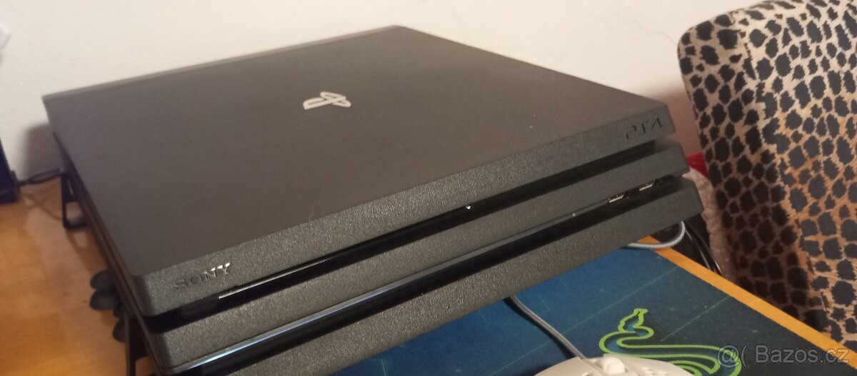 PlayStation 4 Pro 1tb
