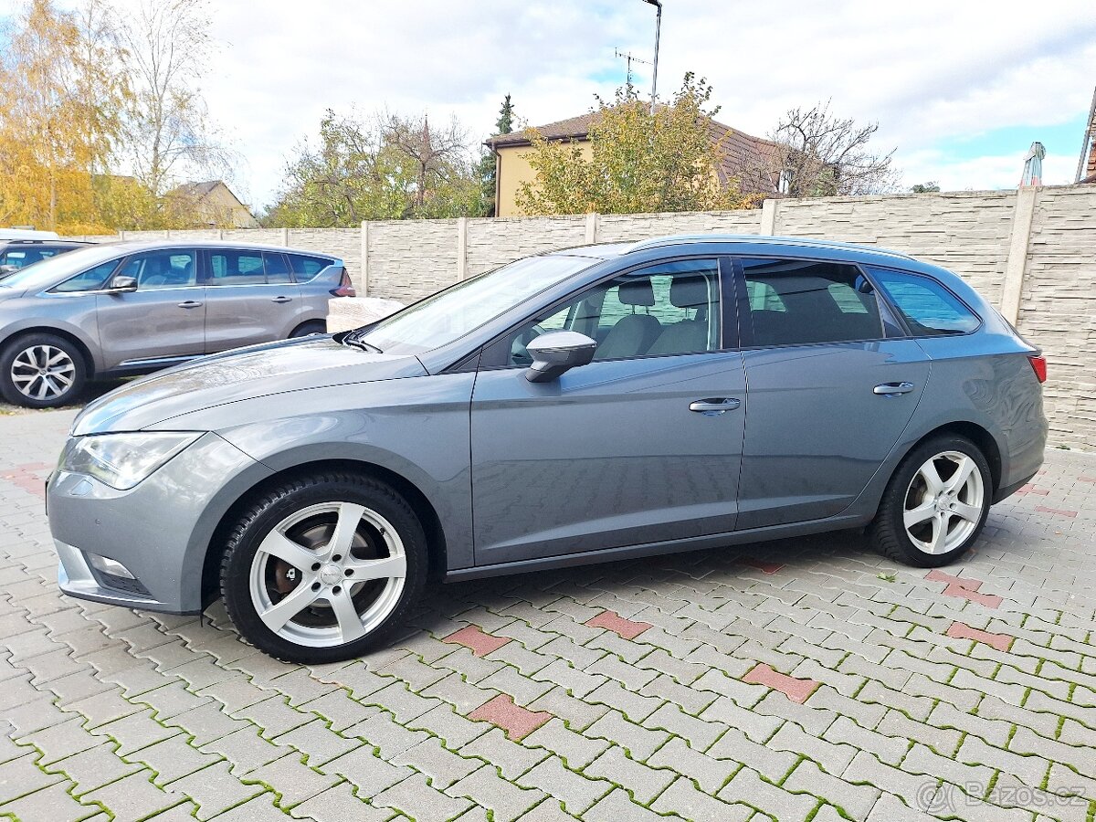 Seat Leon, 1,6TDi, 66kW,LED,tažné,výhřev