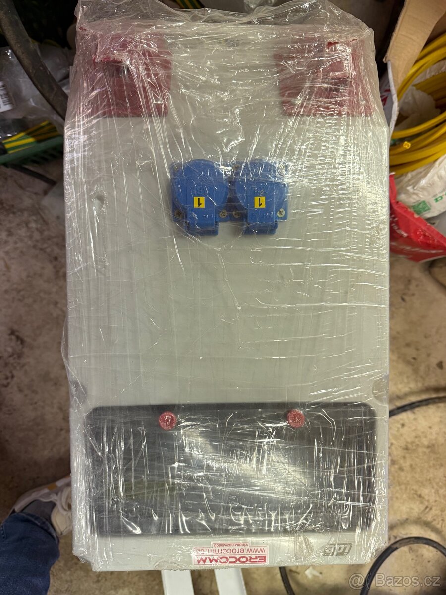 Zásuvková skříň