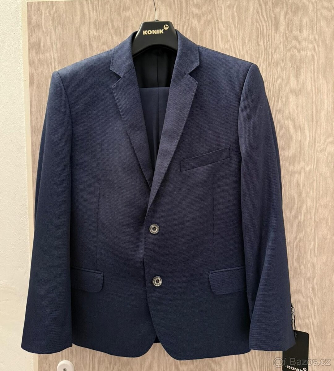 Pánský modrý oblek