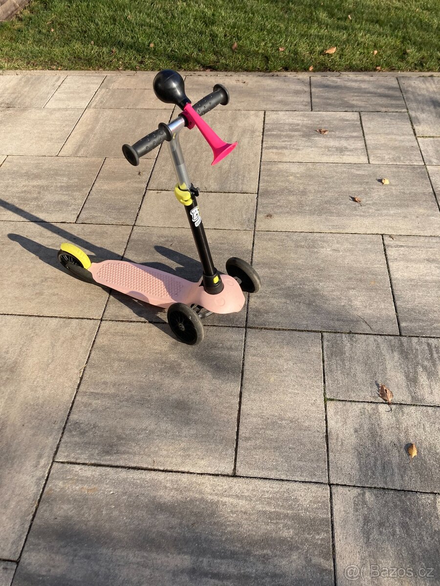 trojkoloběžka OXELO růžová