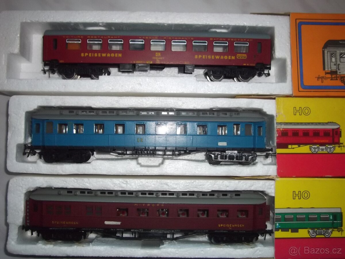 Osobní Piko vláčky H0