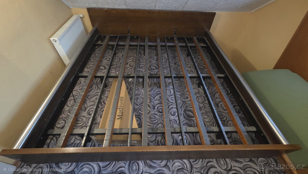 Zakázková masivní postel 220×220 • PC 45 000 Kč