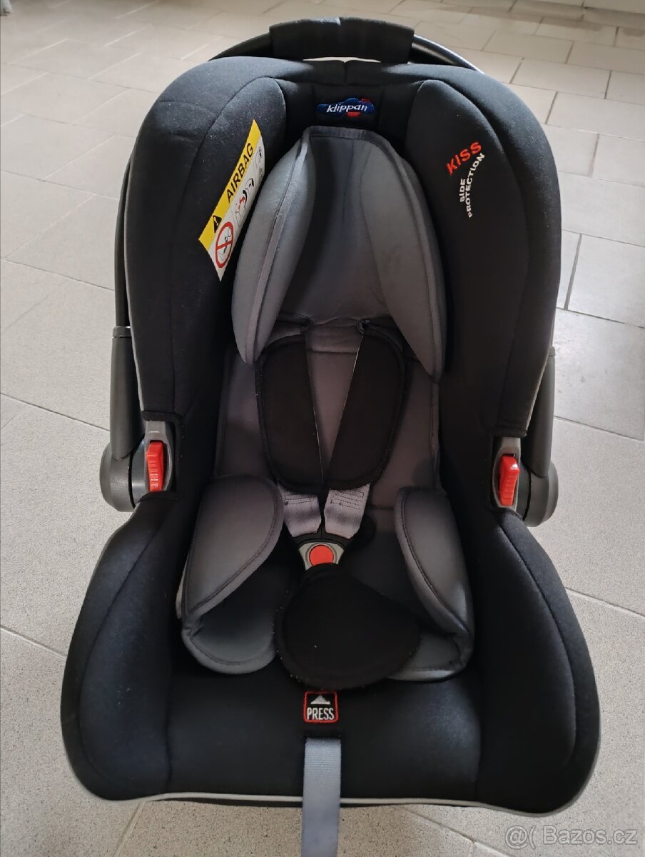 Autosedačka vajíčko klippan dinofix