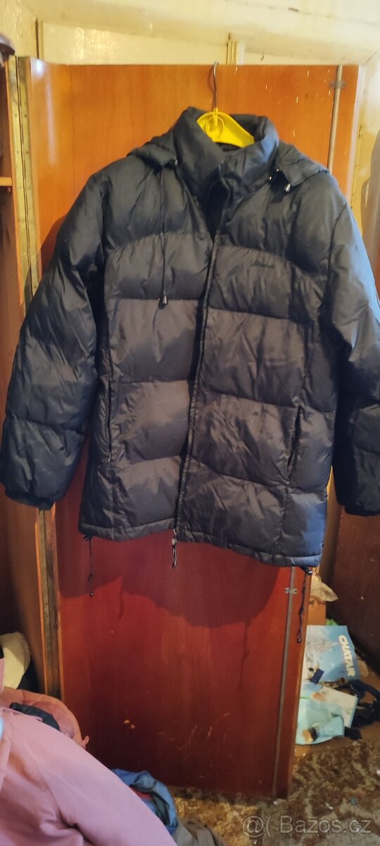 Dámská prošívaní zimní bunda, černá.