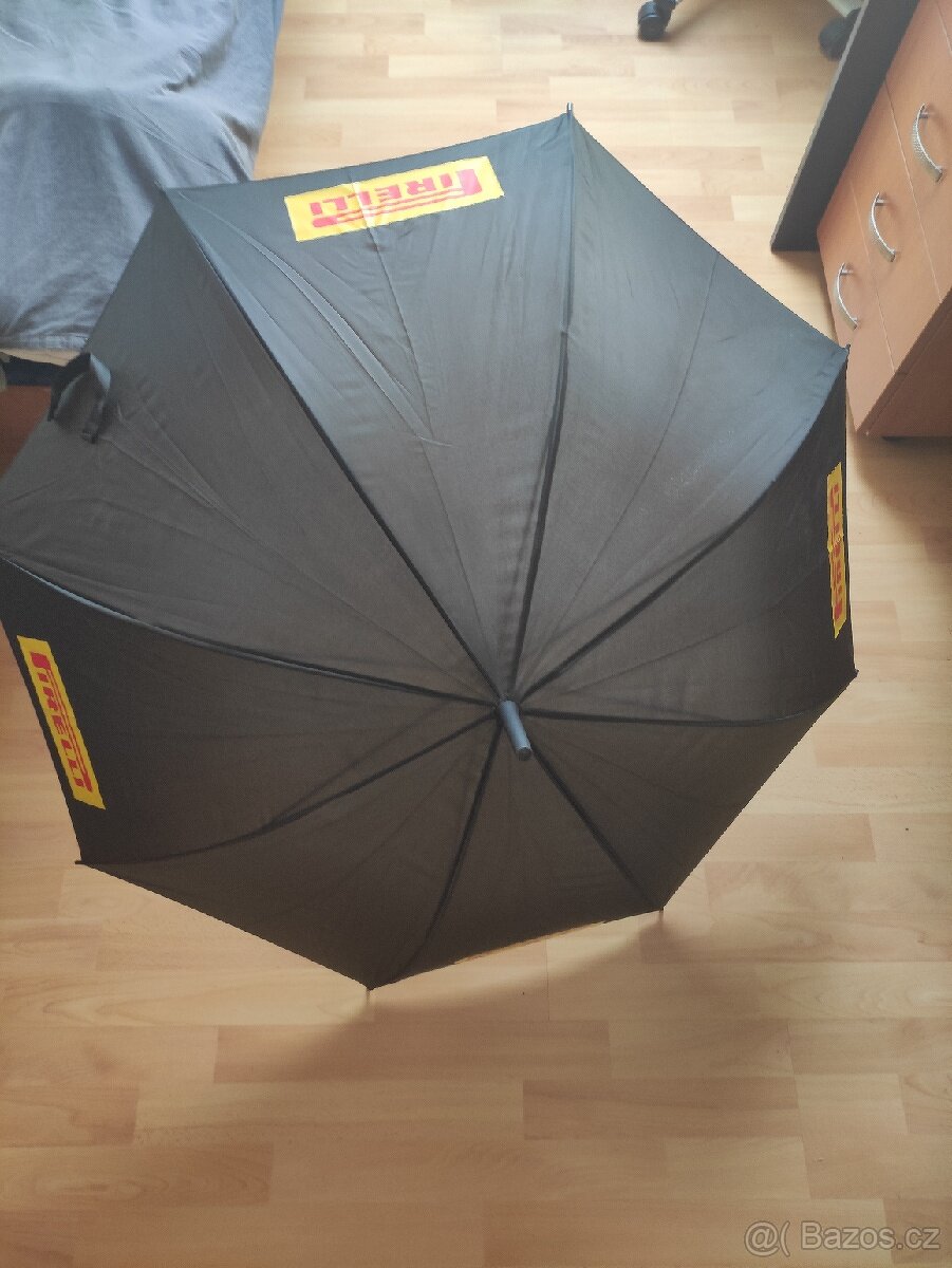 Deštník Pirelli