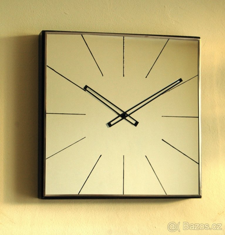 Nádražní / kancelářské hodiny art-deco 40x40 cm
