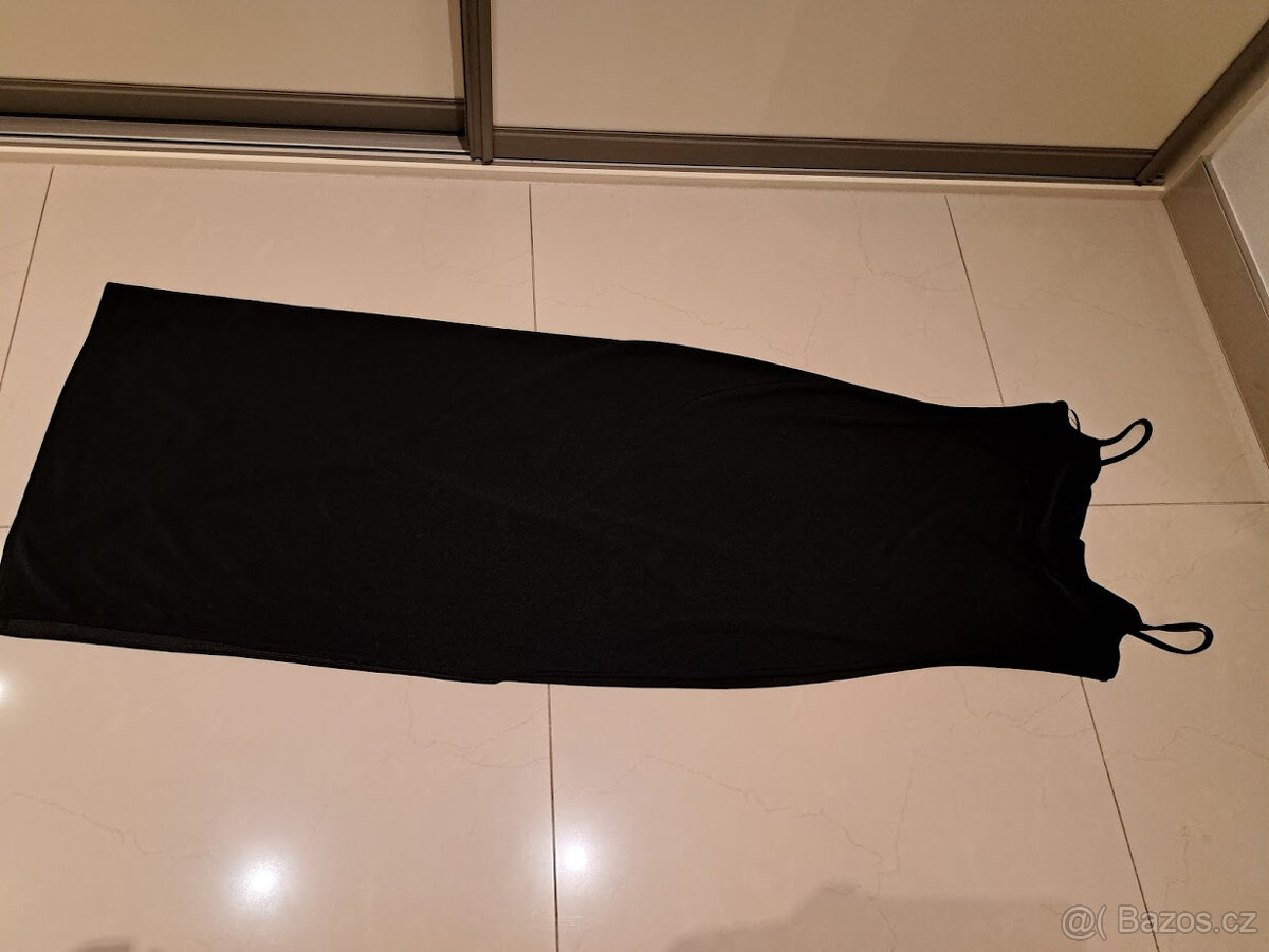 černé dlouhé šaty TOP SHOP
