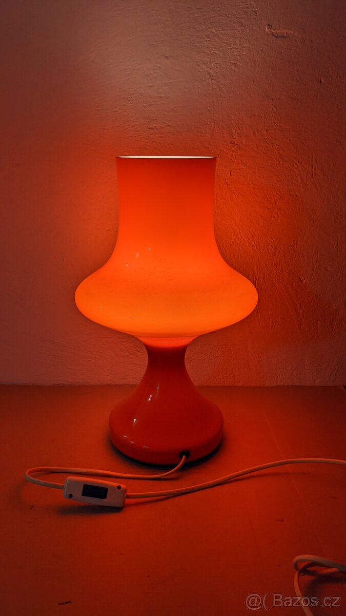 Stará lampa červená ORIGINÁL TYP 337618/11