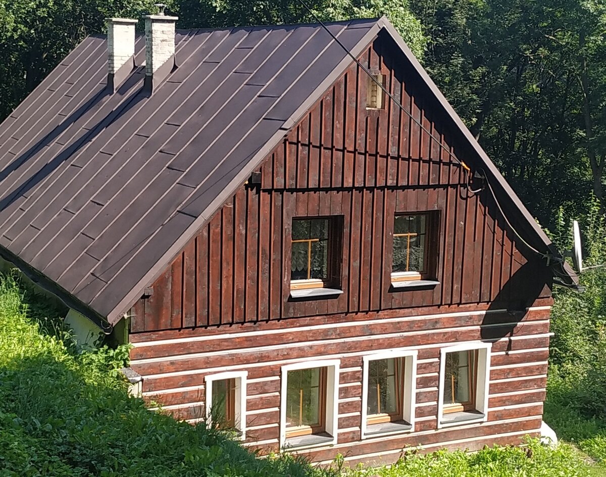Rodinný dům se třemi byty – 50m od ski areálu ve Vrchlabí