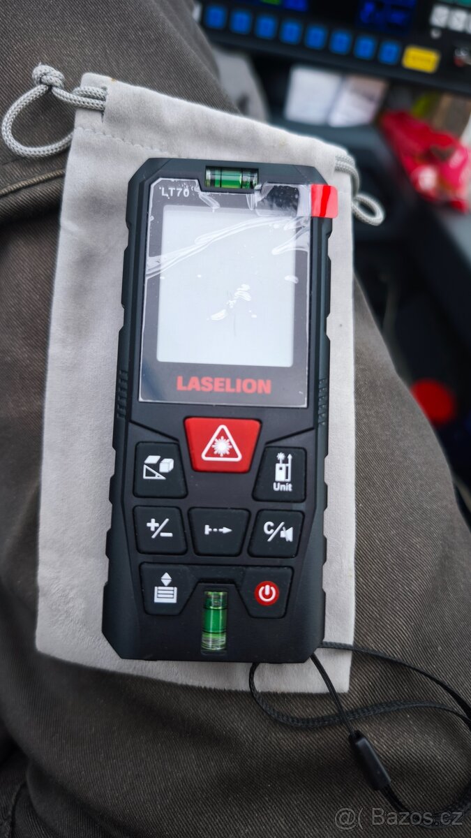 Laserový meřič 70. m