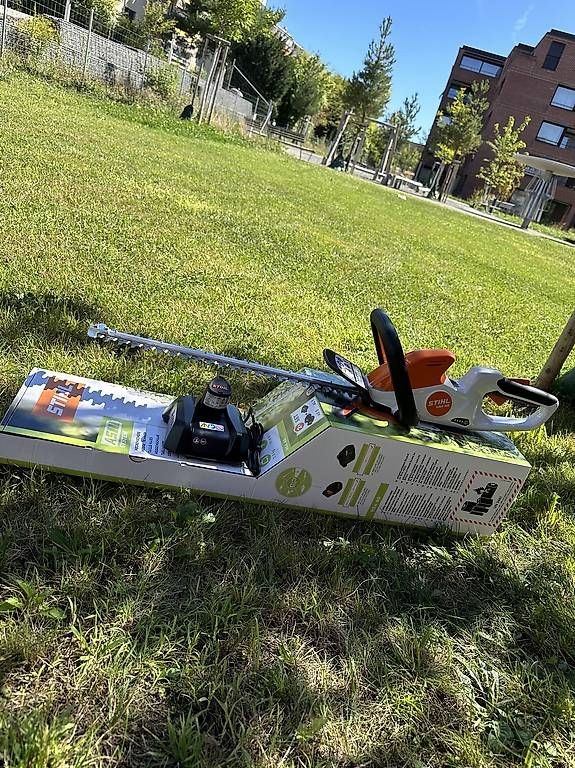 Nové AKU nůžky na živý plot STIHL HSA 40 SET