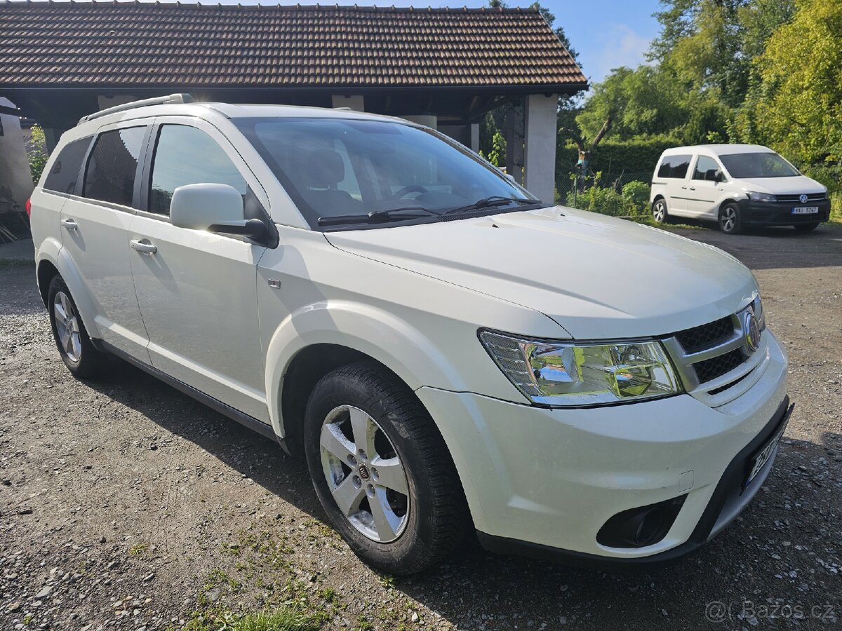 Fiat Freemont 2,0JTD (103kw) 2011 - 7míst - TOP STAV