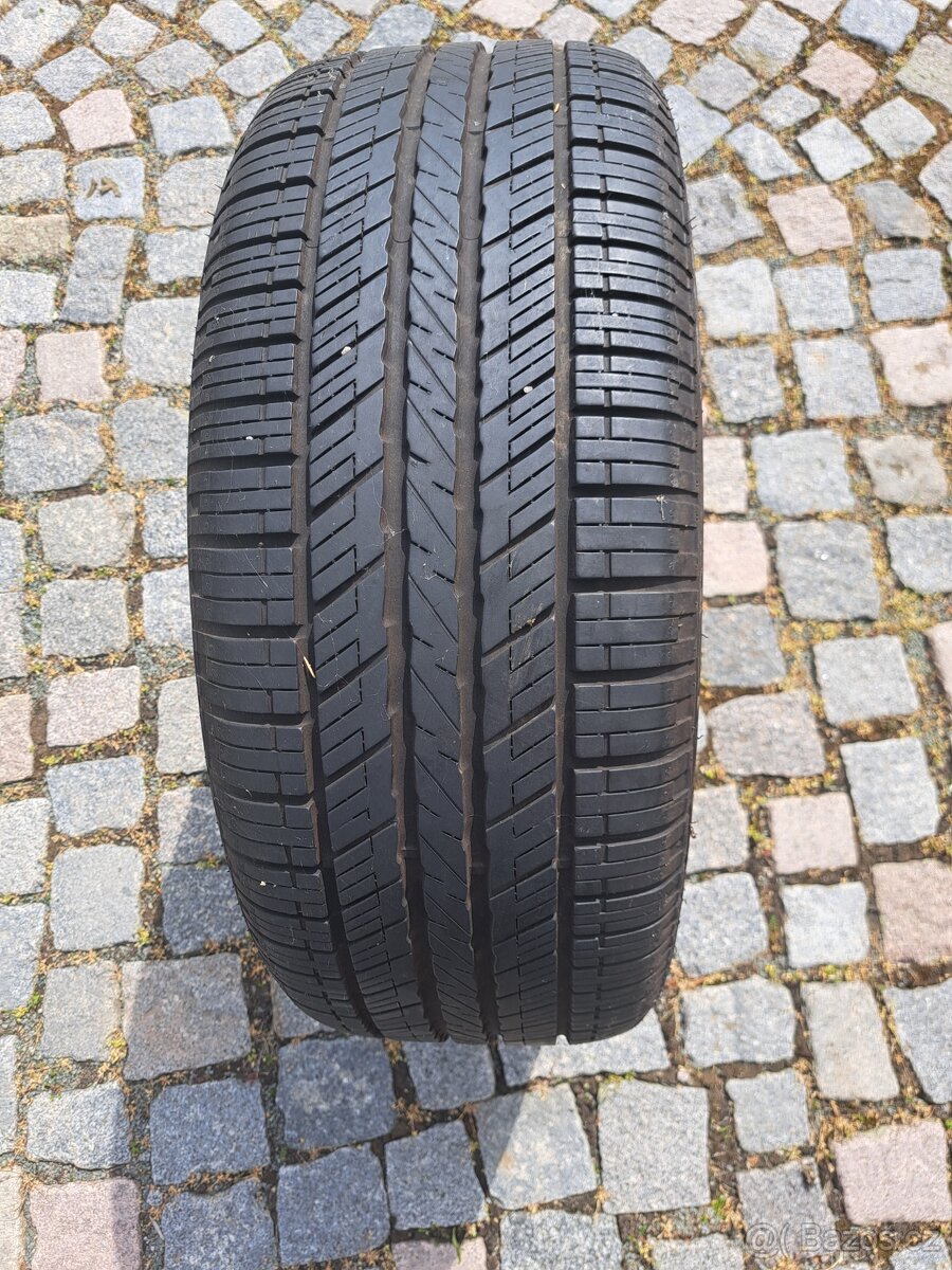 Prodám čtyři 17" disky s letními pneu 235/55 Ford