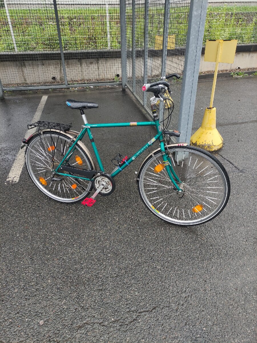 Cestovní kolo KTM