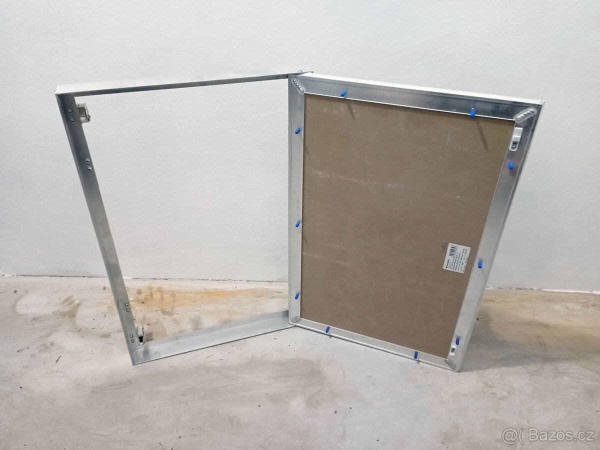 Vzduchotěsná revizní dvířka 40×60