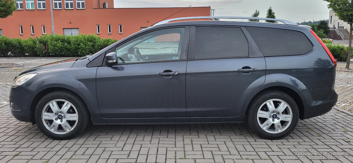 Ford Focus kombi 1,6 L Duratec, 74 kW, r.v. 2010