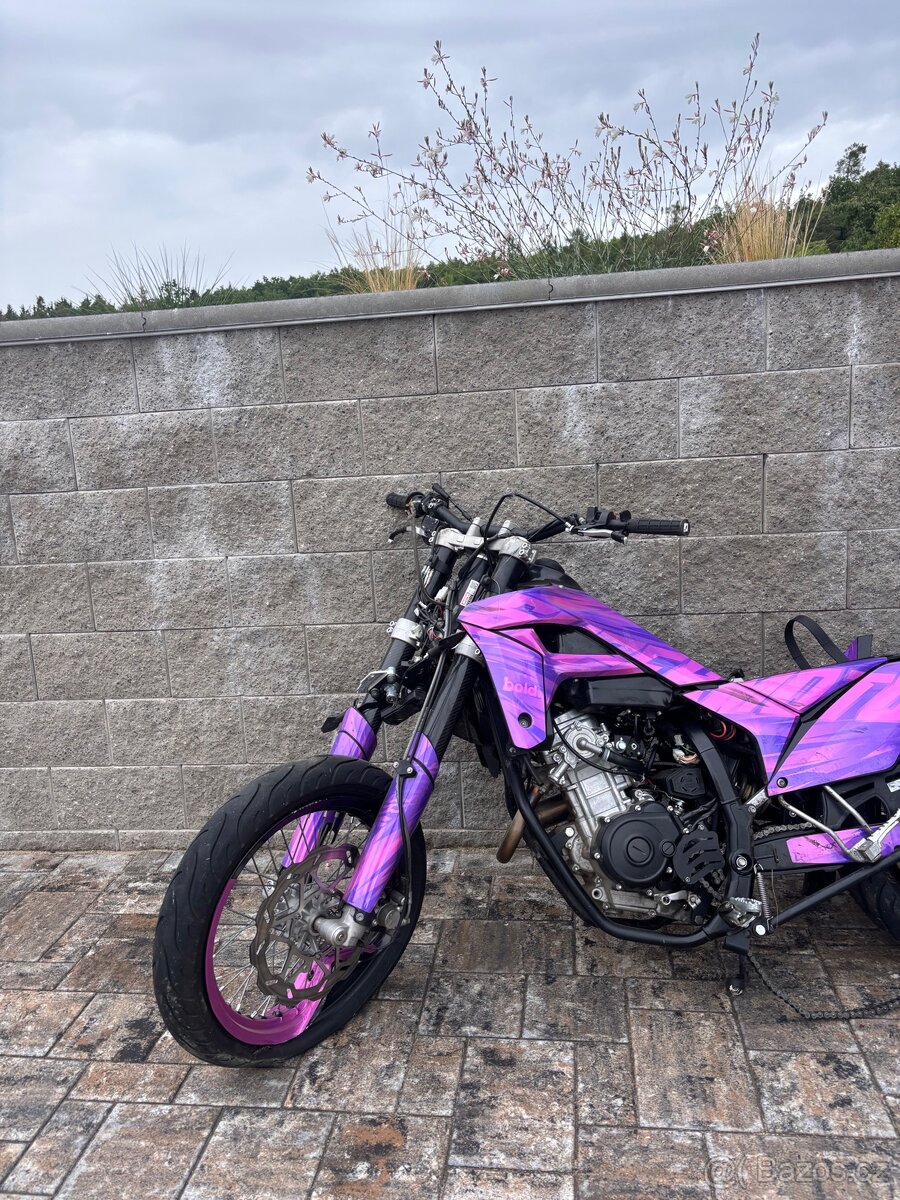 Prodám Bourané Sherco sm 125 blackmoon