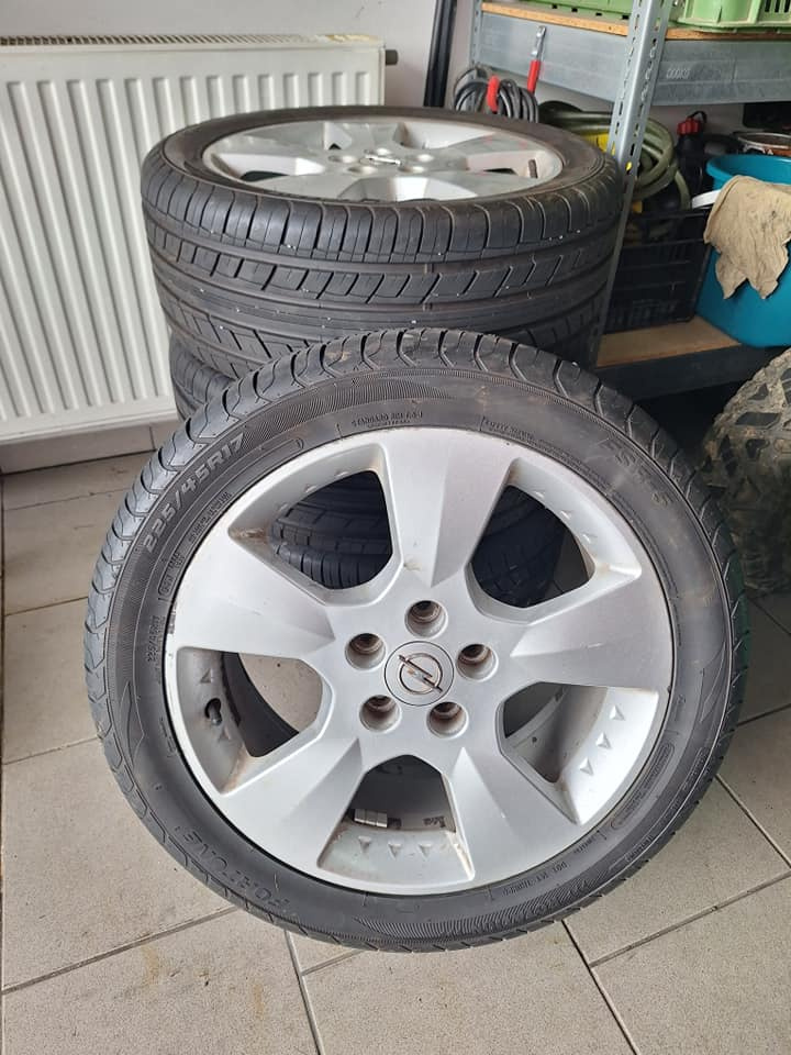 Alu kola s pneu