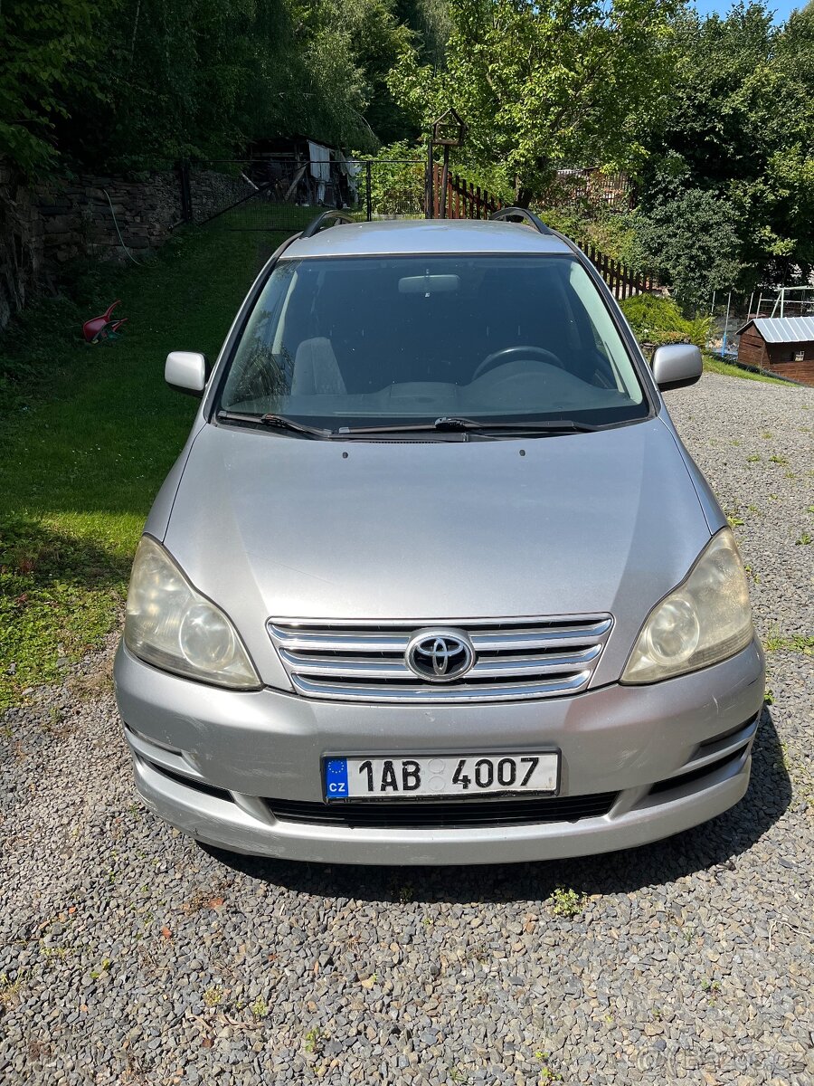 Toyota Avensis Verso 7mist D4D