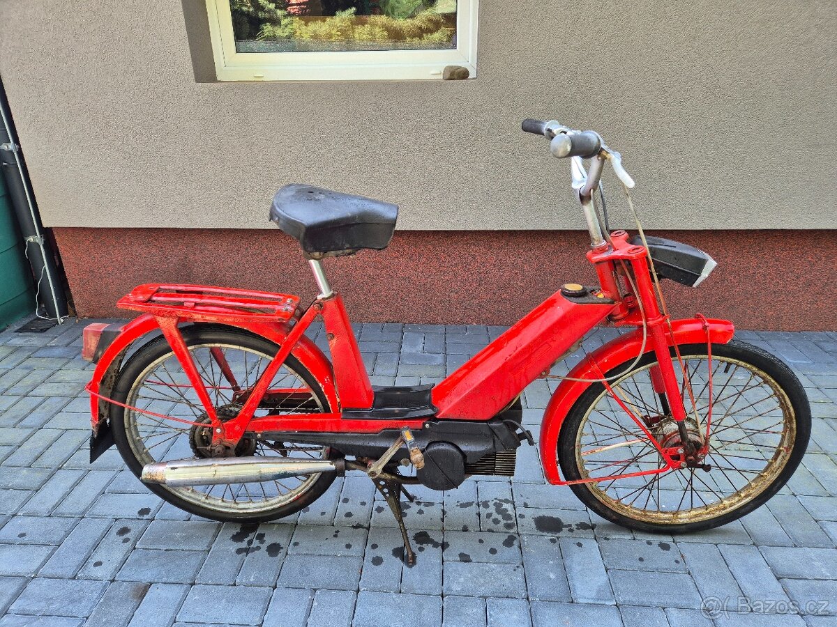 Babetta 228, 1. neodpružená BABETA, 19" kola, červená
