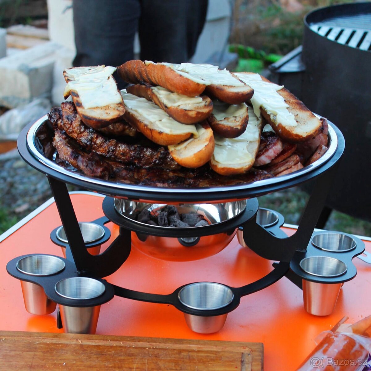 Nerezový SADŽ s ohřevem, sosečkami a panáky